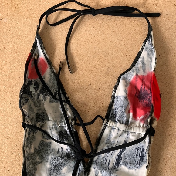 NEW SHAN POPPY CUTOUT SWIMSUIT - Picture 10 of 15